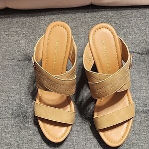 Tommy Hilfiger Women's Tan Sandals